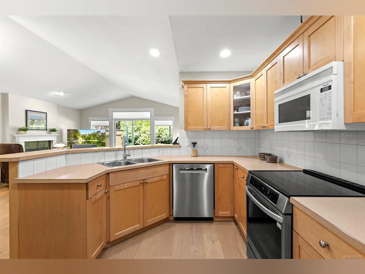 145 Meridian Way, Parksville, BC, V9P 2Z2 - 10