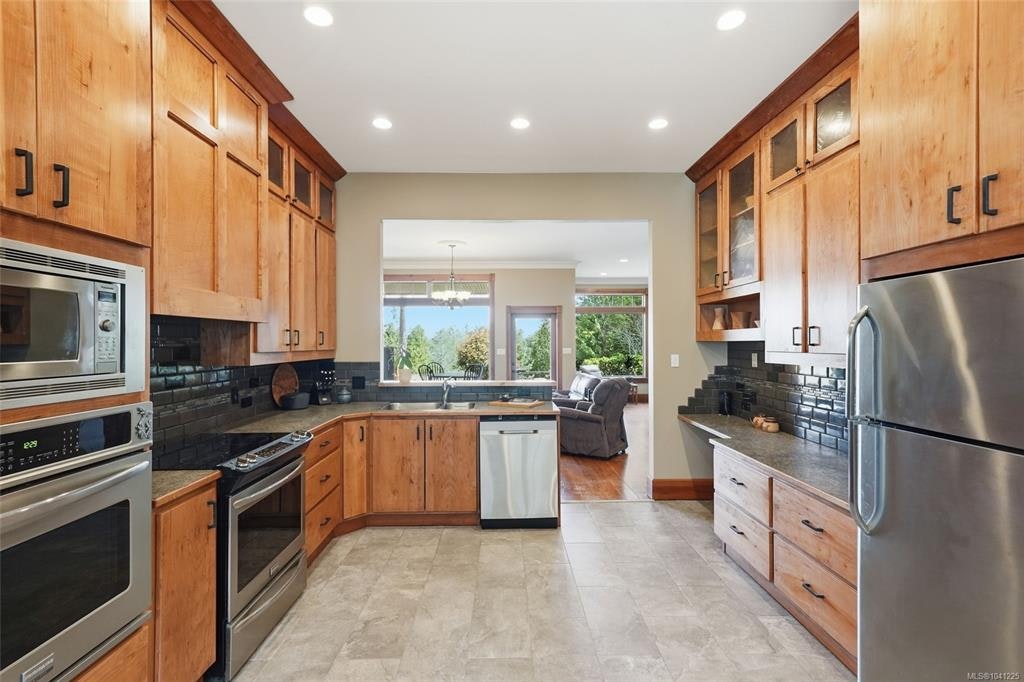 1195 Spider Lake Road, Qualicum Beach, BC, V9K 2L7 - 20