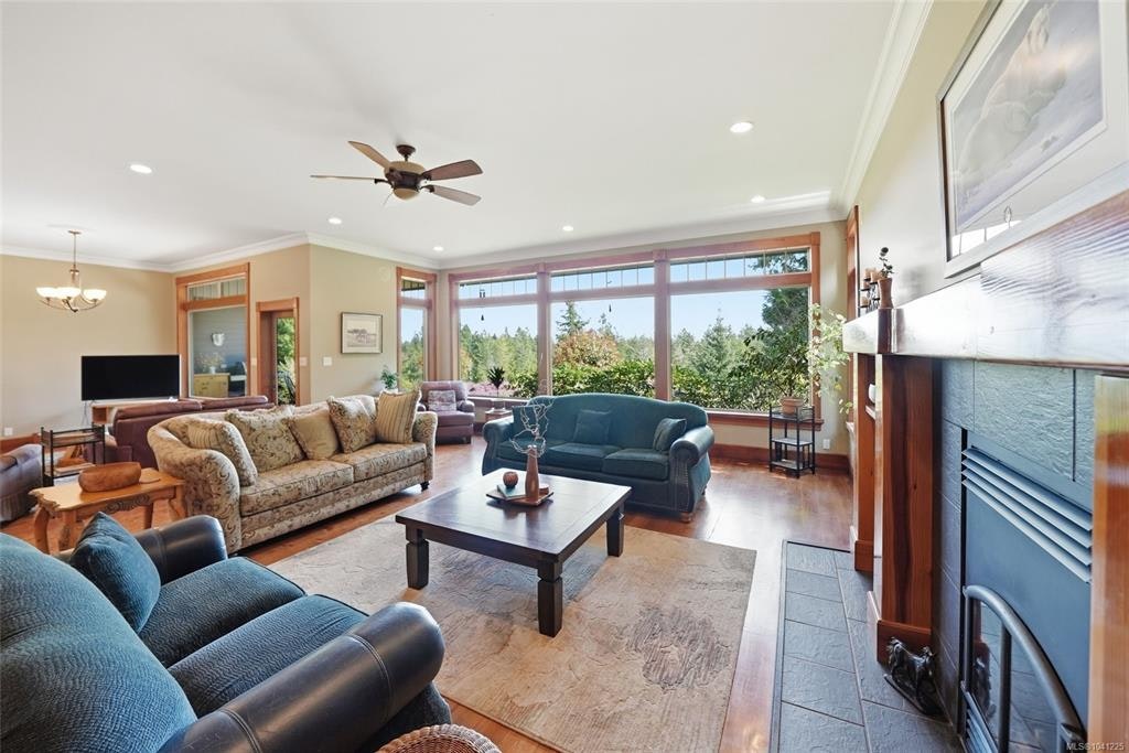 1195 Spider Lake Road, Qualicum Beach, BC, V9K 2L7 - 14