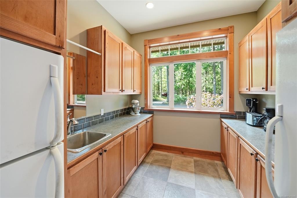 1195 Spider Lake Road, Qualicum Beach, BC, V9K 2L7 - 22