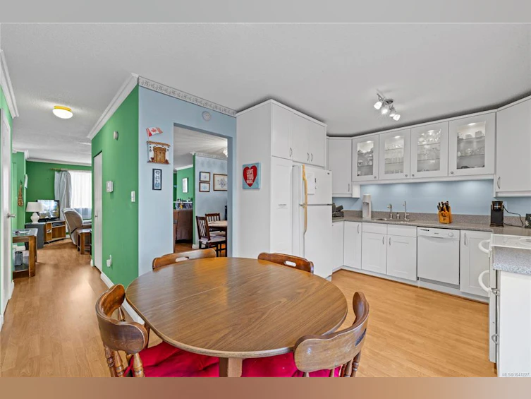 1624 Fuller Street, Nanaimo, BC, V9L 5R4 - 8