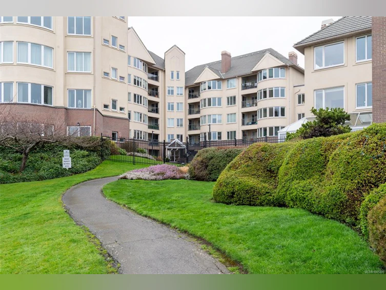 618-50 Songhees Road, Victoria, BC, V9A 7J4 - 45