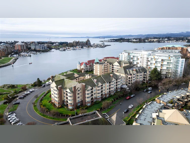 618-50 Songhees Road, Victoria, BC, V9A 7J4