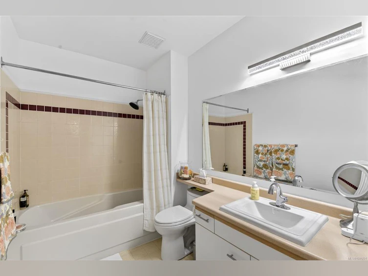 618-50 Songhees Road, Victoria, BC, V9A 7J4 - 16