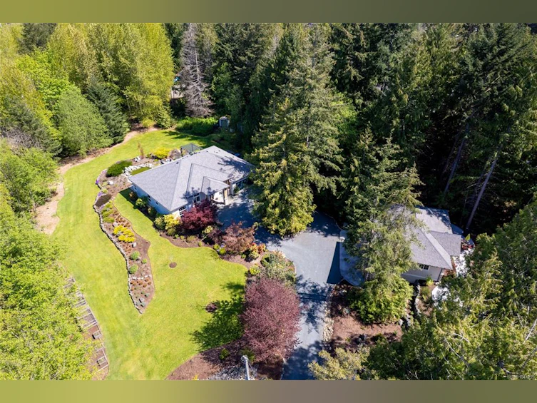 7190 Hase Place, Nanaimo, BC, V0R 2H0