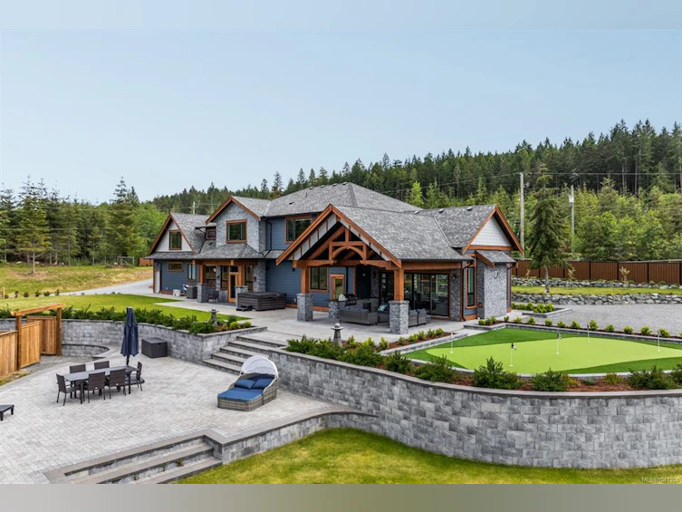 2833 Woodcroft Place, Shawnigan Lake, BC, V8H 2E4