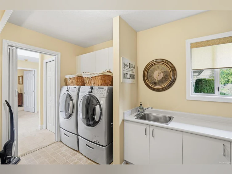 817 Lakes Boulevard, French Creek, BC, V9P 2P8 - 43