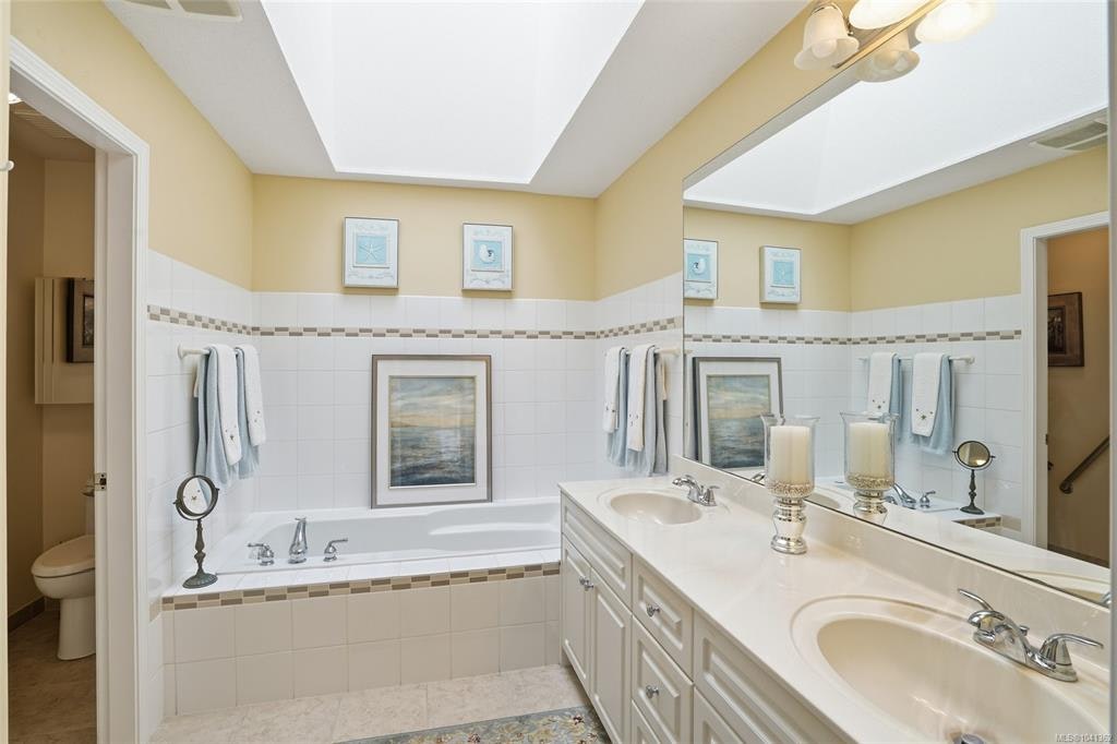 817 Lakes Boulevard, French Creek, BC, V9P 2P8 - 34
