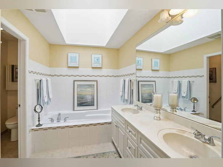 817 Lakes Boulevard, French Creek, BC, V9P 2P8 - 34