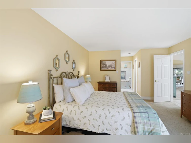 817 Lakes Boulevard, French Creek, BC, V9P 2P8 - 32