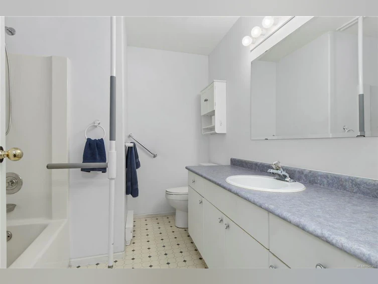 18-396 Harrogate Road, Campbell River, BC, V9W 1W2 - 18