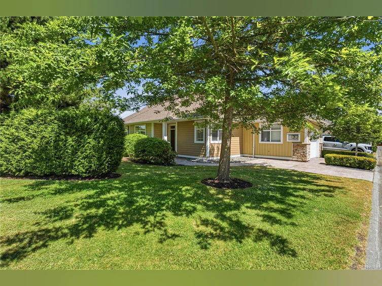 24-447 N Pym Street, Parksville, BC, V9P 2H9 - 25