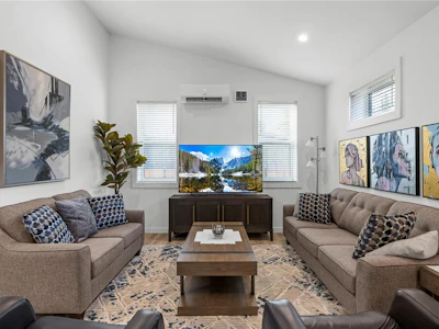 9-3025 Royston Road - 4