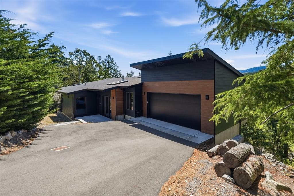 3576 Sheffield Place, Fairwinds, BC, V9P 9J8