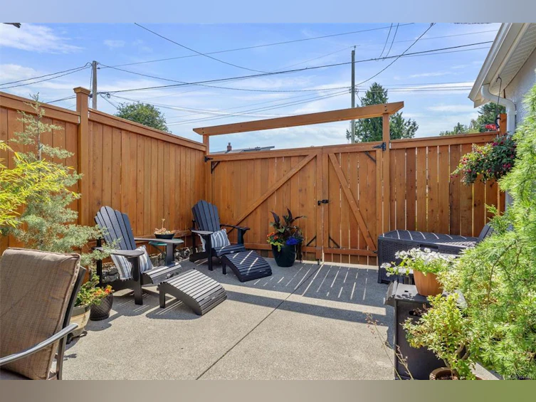 3054 Millgrove Street, Saanich, BC, V9A 1X5 - 21