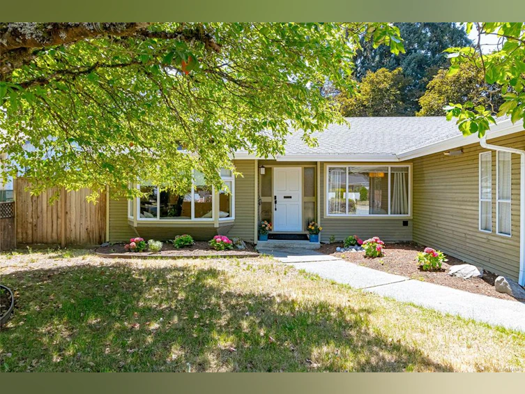 481 Tipton Avenue, Colwood, BC, V9C 2B8 - 28