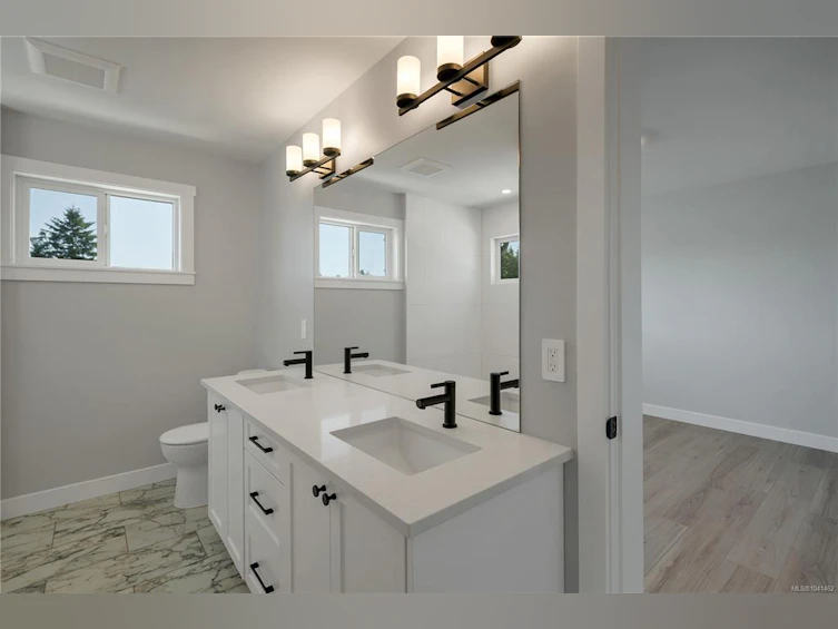 2022B Galerno Road, Campbell River, BC, V9W 0A2 - 22