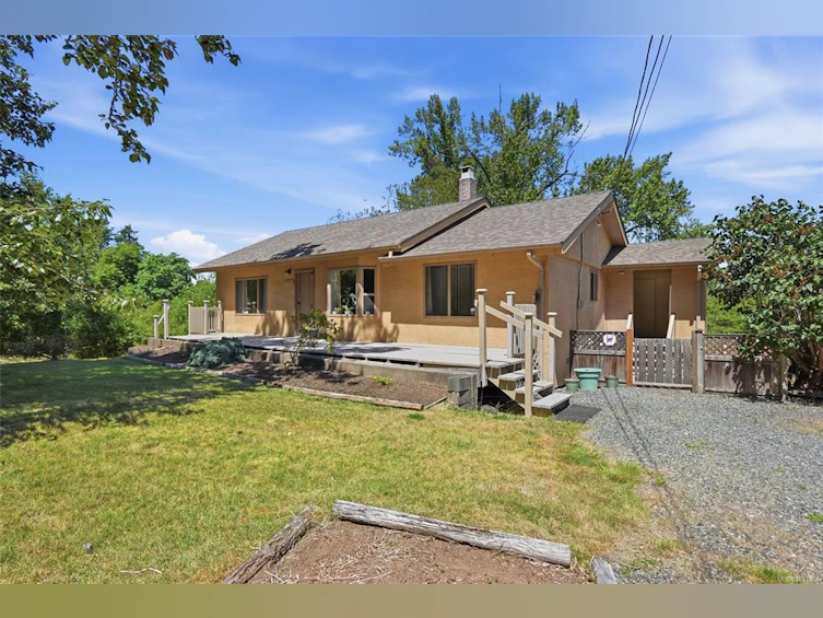 1559 Matterson Road, Errington, BC, V0R 1V0