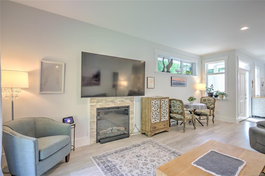 35-300 Grosskleg Way, Lake Cowichan, BC, V0R 2G1 - 17