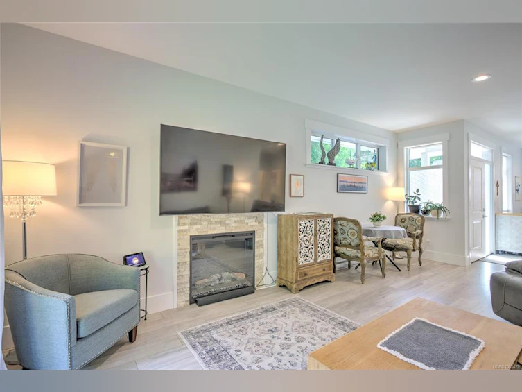 35-300 Grosskleg Way, Lake Cowichan, BC, V0R 2G1 - 17