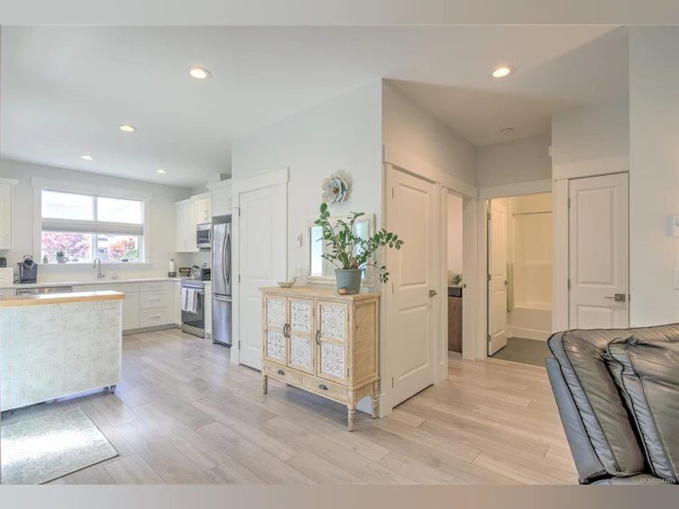 35-300 Grosskleg Way, Lake Cowichan, BC, V0R 2G1 - 24