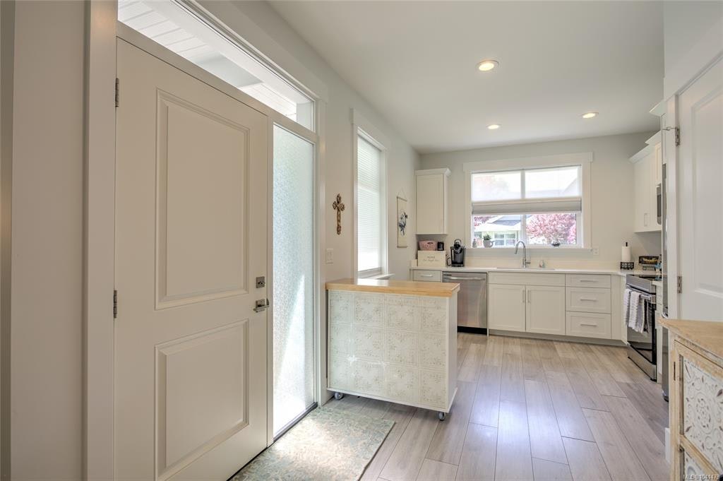 35-300 Grosskleg Way, Lake Cowichan, BC, V0R 2G1 - 6