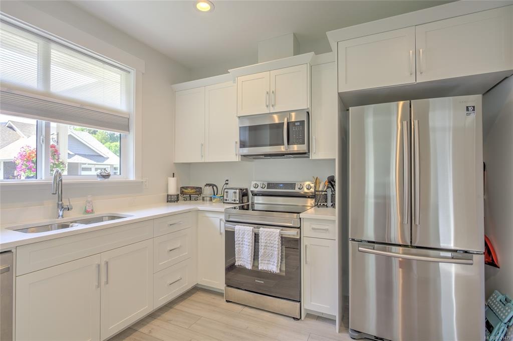 35-300 Grosskleg Way, Lake Cowichan, BC, V0R 2G1 - 10