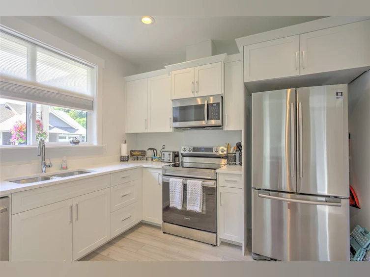 35-300 Grosskleg Way, Lake Cowichan, BC, V0R 2G1 - 10