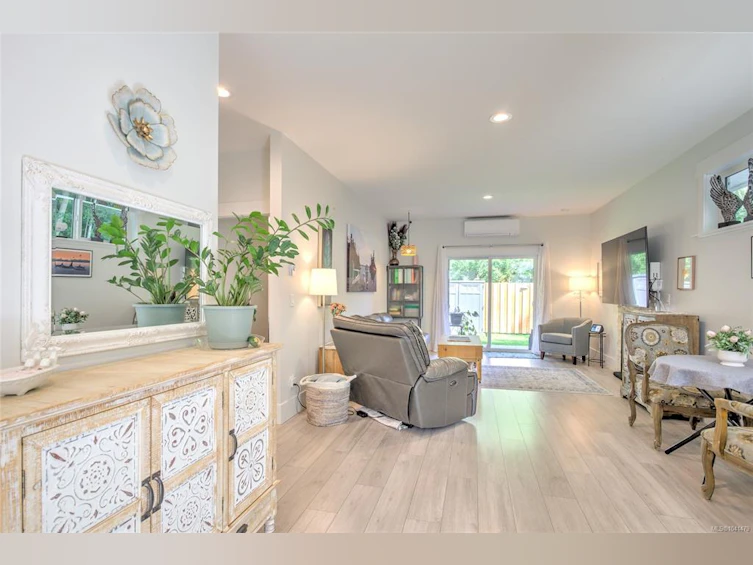 35-300 Grosskleg Way, Lake Cowichan, BC, V0R 2G1 - 13