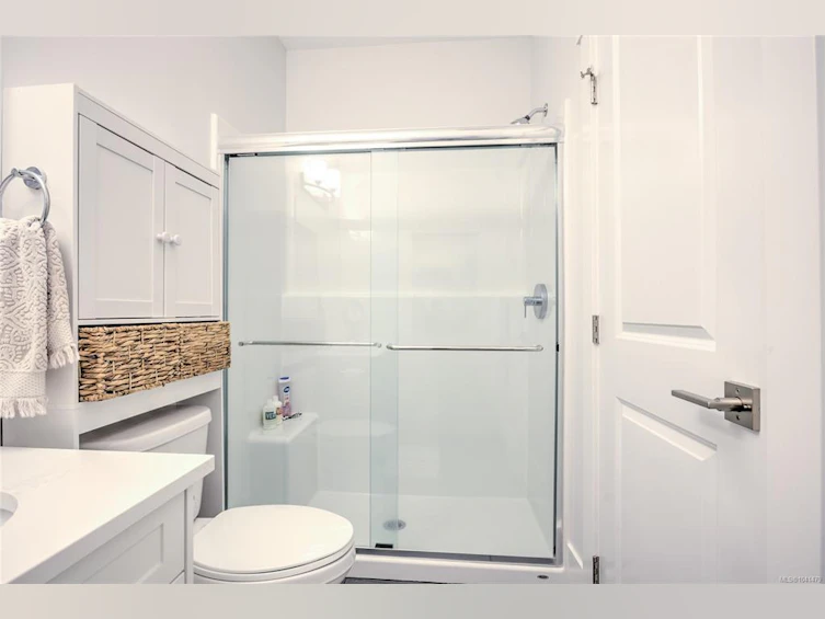 35-300 Grosskleg Way, Lake Cowichan, BC, V0R 2G1 - 36
