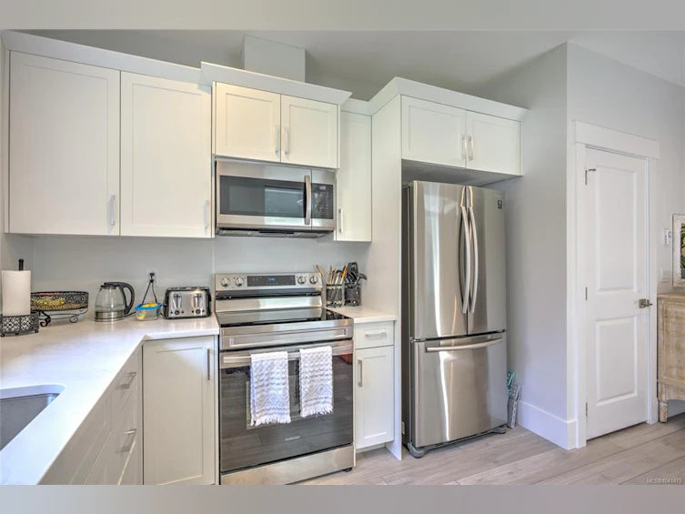 35-300 Grosskleg Way, Lake Cowichan, BC, V0R 2G1 - 11