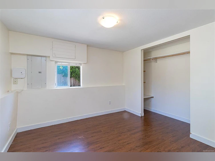 881 Leslie Drive, Saanich, BC, V8X 2Y3 - 28
