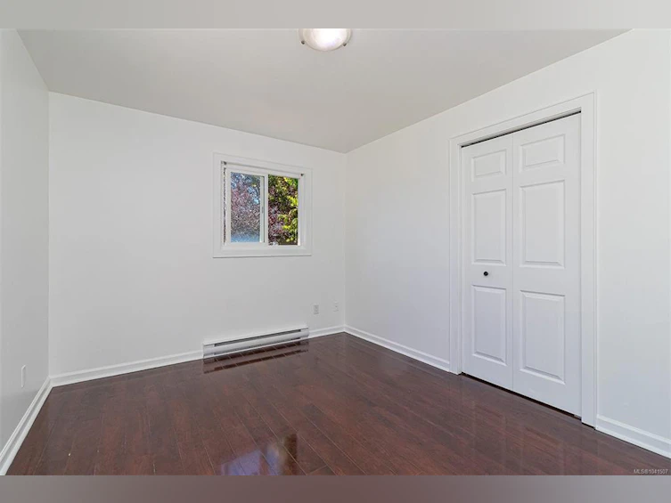 881 Leslie Drive, Saanich, BC, V8X 2Y3 - 16