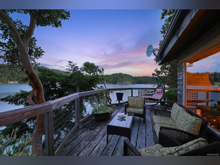 0 Tan Island, Cortes Island, BC, V0P 1Z0 - 38