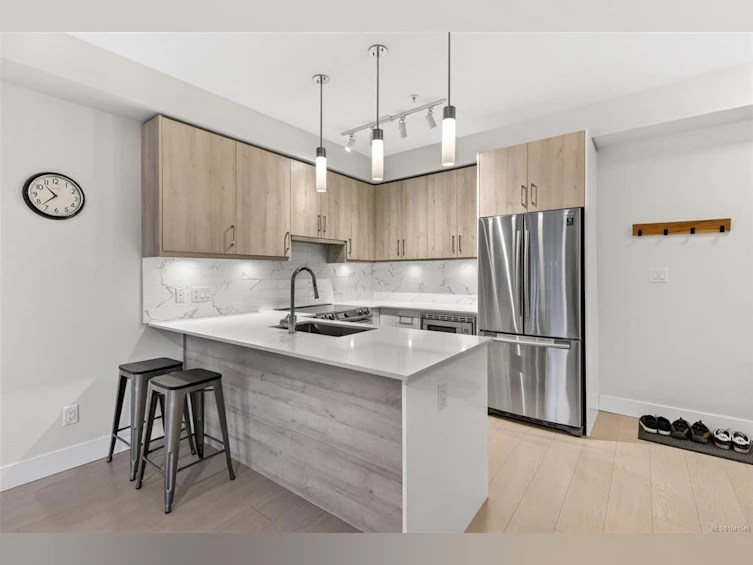 303-1450 Glentana Road, View Royal, BC, V9A 2P8 - 7