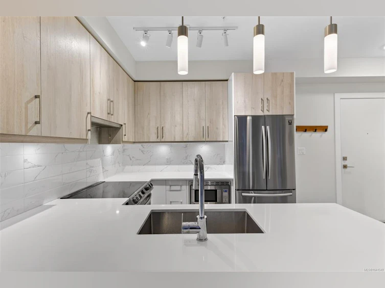 303-1450 Glentana Road, View Royal, BC, V9A 2P8 - 8
