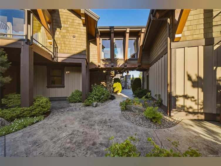 5025 Hinrich View, Nanaimo, BC, V9V 0A2 - 10
