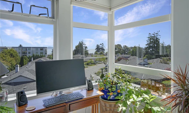 408-5110 Cordova Bay Road