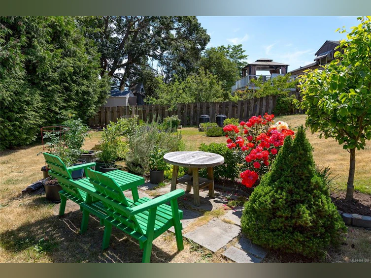 3405 Browning Street, Saanich, BC, V8P 4C9 - 4