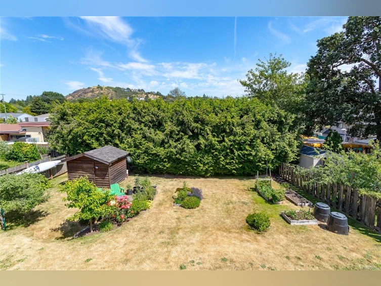 3405 Browning Street, Saanich, BC, V8P 4C9 - 6