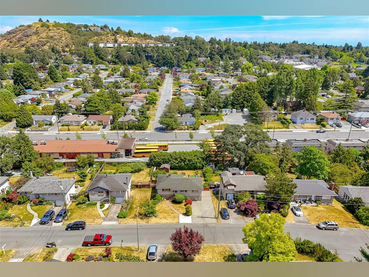 3405 Browning Street, Saanich, BC, V8P 4C9 - 51