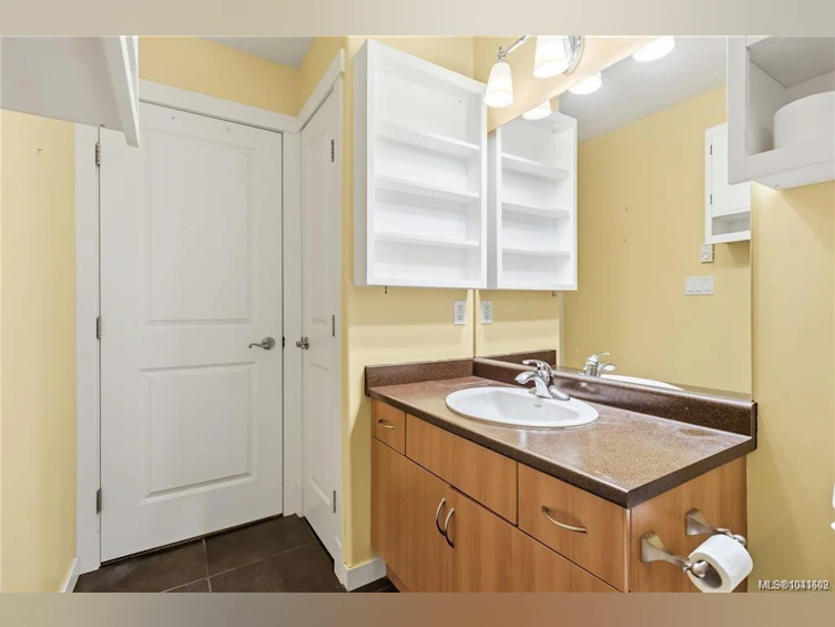 306-330 Waterfront Crescent, Victoria, BC, V8T 5K3 - 23