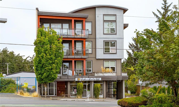 203-1008 Tillicum Road