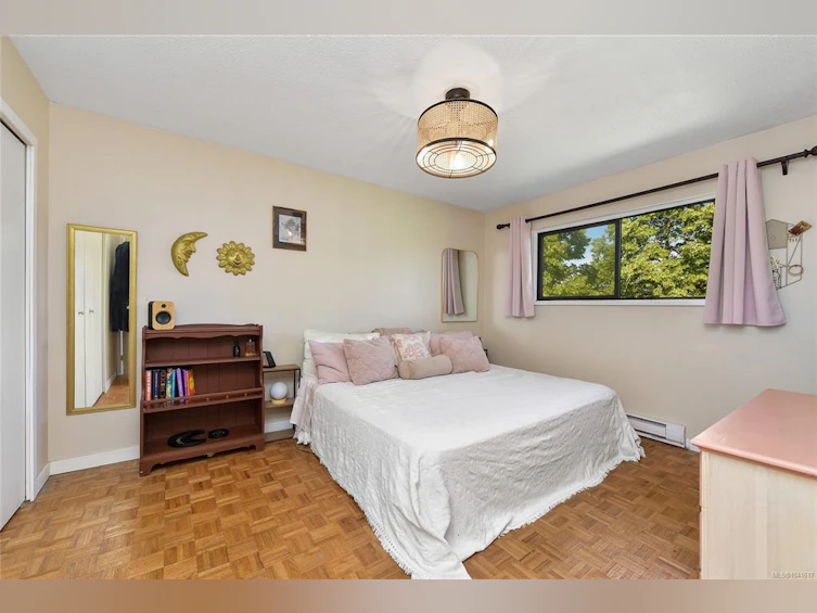 524 Crossandra Crescent, Saanich, BC, V8Z 6G3 - 7