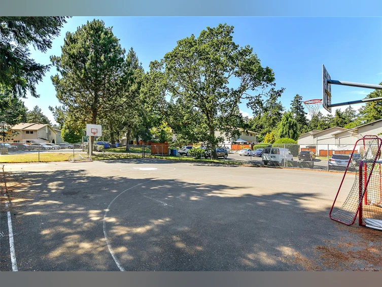 524 Crossandra Crescent, Saanich, BC, V8Z 6G3 - 23