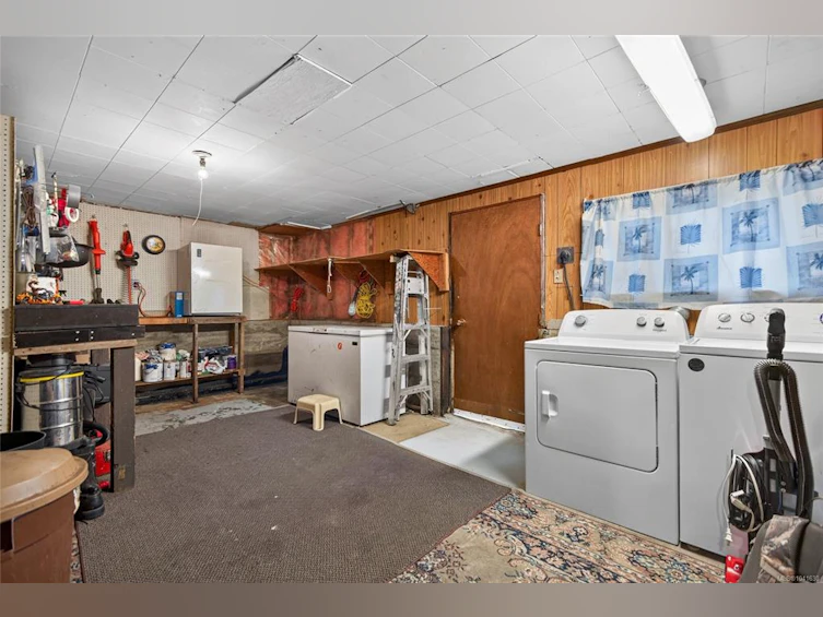 2728 Windermere Avenue, Cumberland, BC, V0R 1S0 - 21