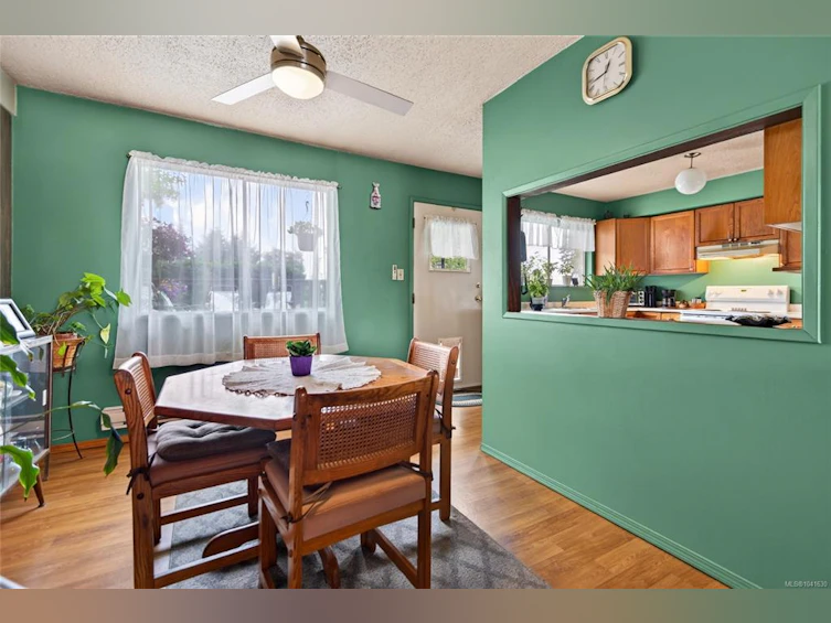 2728 Windermere Avenue, Cumberland, BC, V0R 1S0 - 7