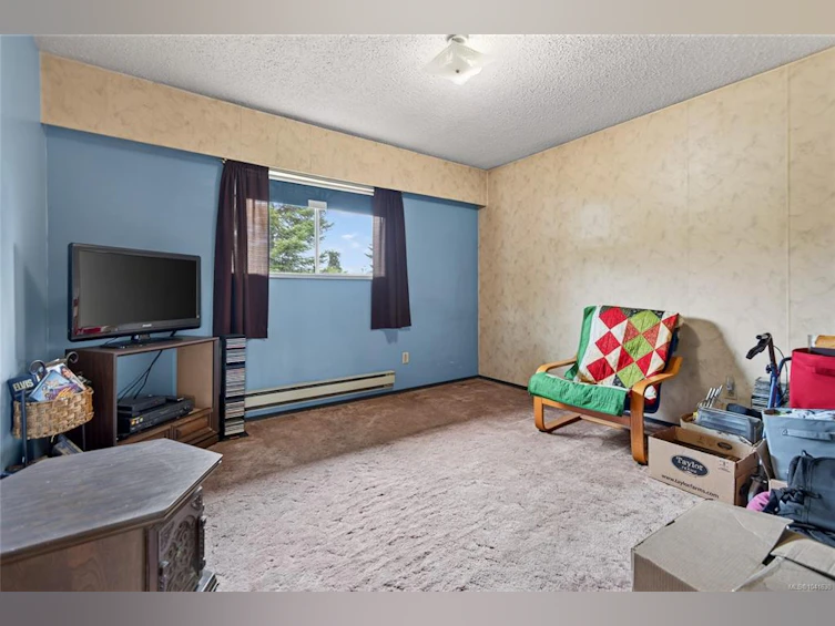 2728 Windermere Avenue, Cumberland, BC, V0R 1S0 - 12