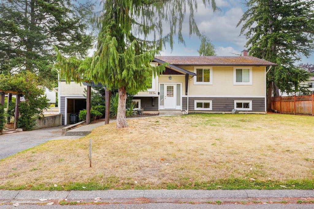 1534 Edgemont Road, Saanich, BC, V8N 4P9