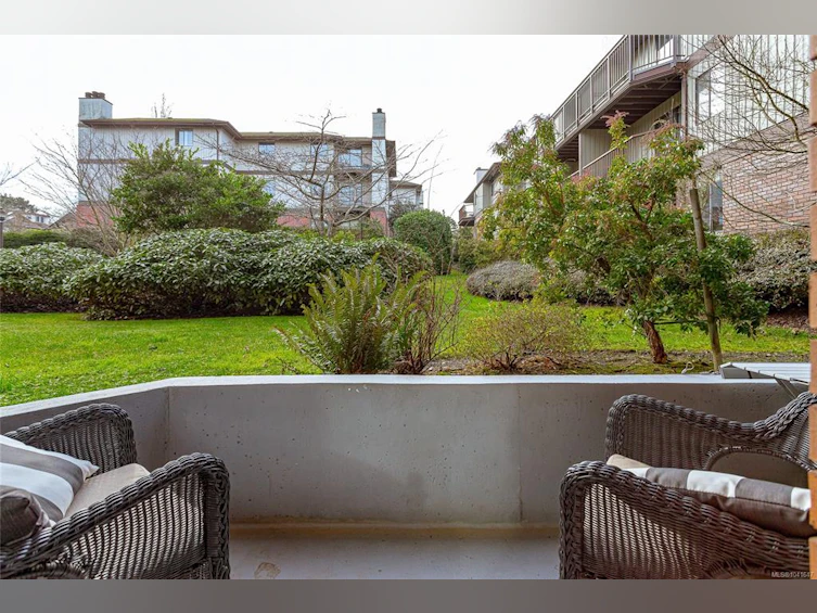 109-1655 Begbie Street, Victoria, BC, V8R 1L4 - 16
